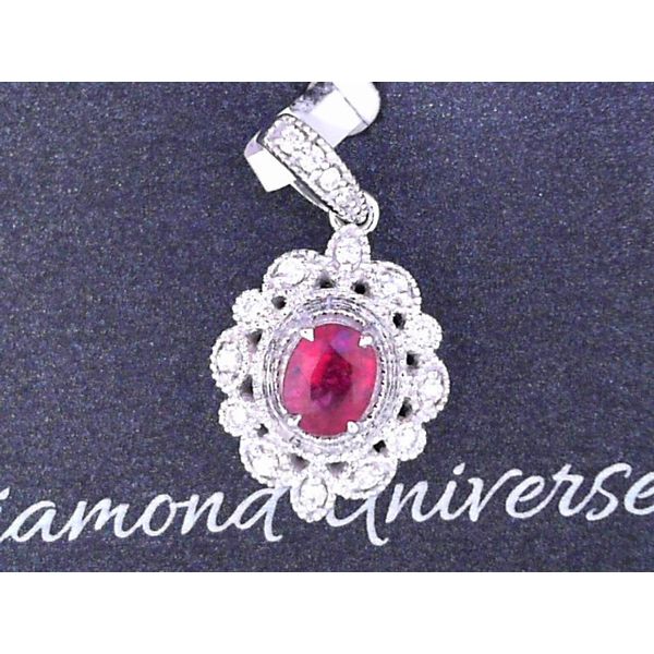 Pendants Timmreck & McNicol Jewelers McMinnville, OR