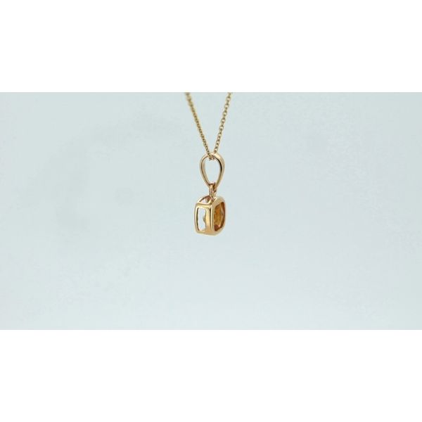 Pendants Image 2 Timmreck & McNicol Jewelers McMinnville, OR