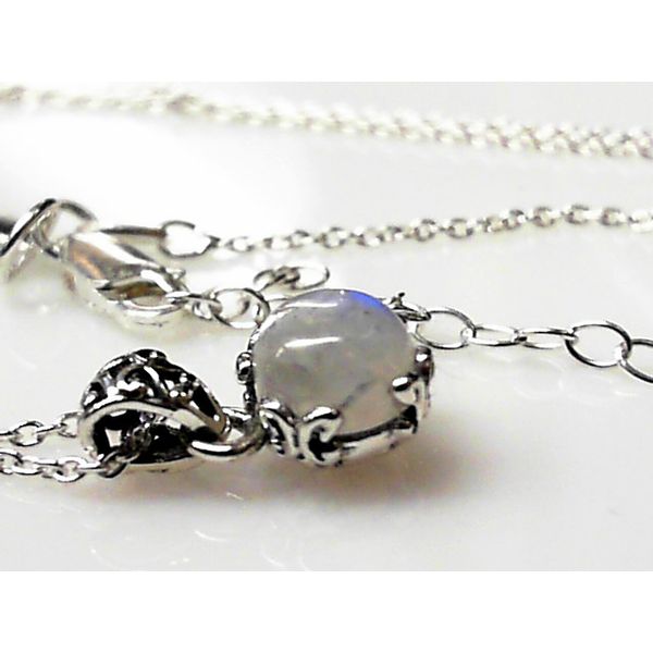 Pendants Image 4 Timmreck & McNicol Jewelers McMinnville, OR