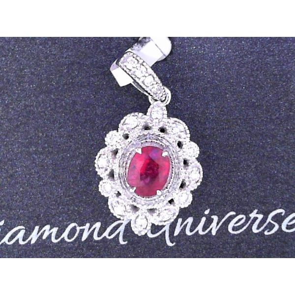 Pendants Timmreck & McNicol Jewelers McMinnville, OR