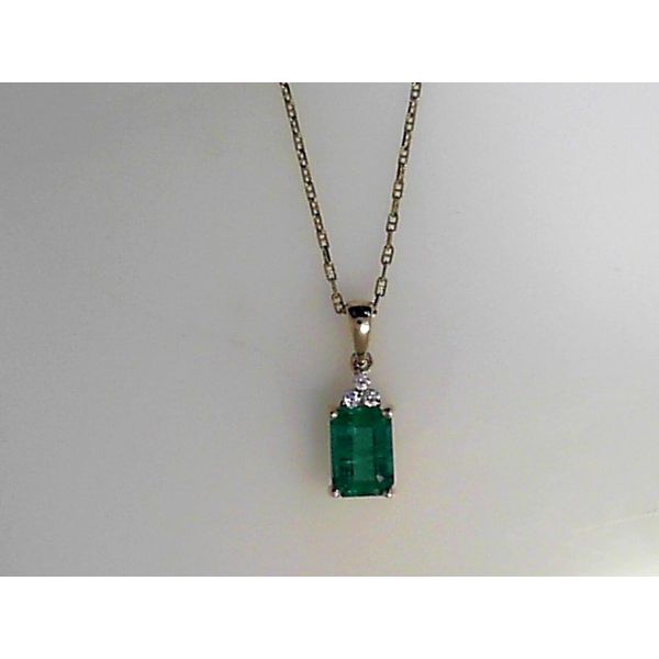 Pendants Timmreck & McNicol Jewelers McMinnville, OR