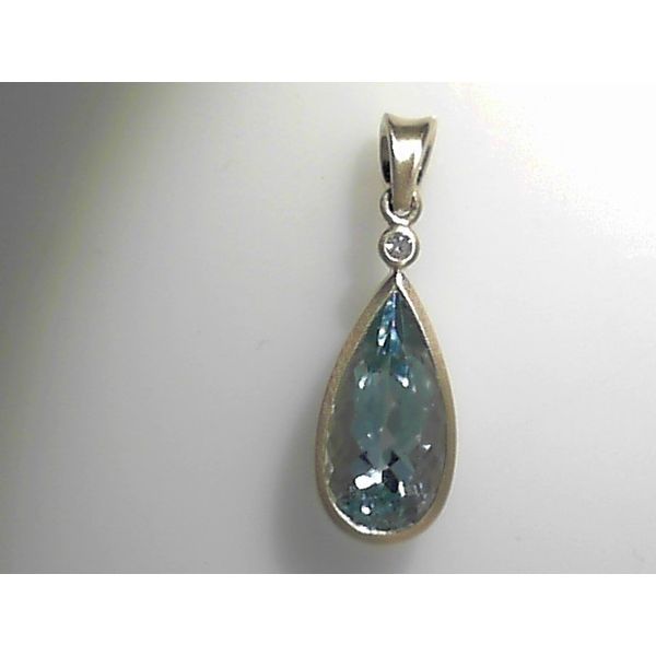 Pendants Image 2 Timmreck & McNicol Jewelers McMinnville, OR