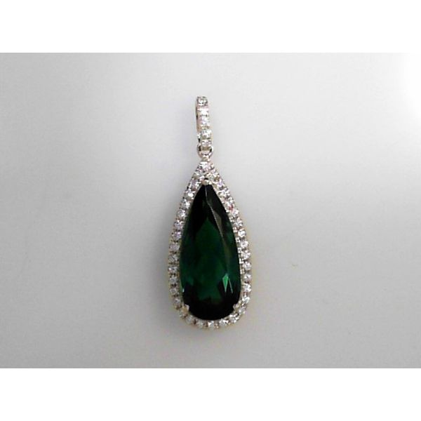 Pendants Timmreck & McNicol Jewelers McMinnville, OR