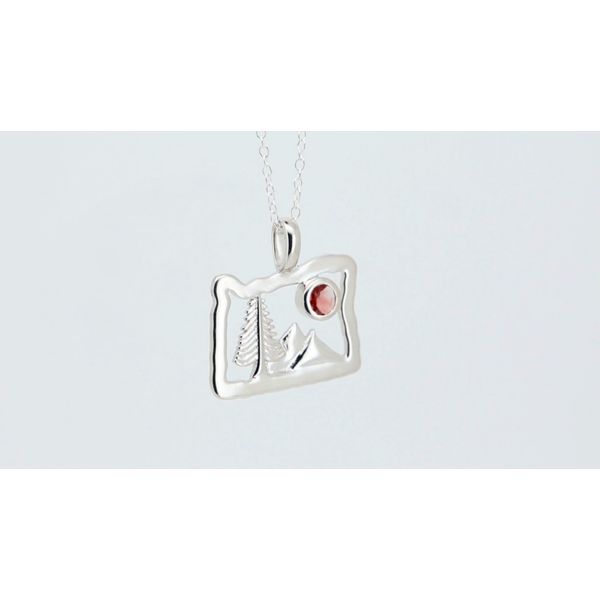 Pendants Timmreck & McNicol Jewelers McMinnville, OR