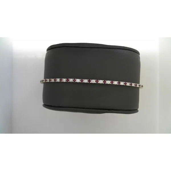 Bracelet Timmreck & McNicol Jewelers McMinnville, OR