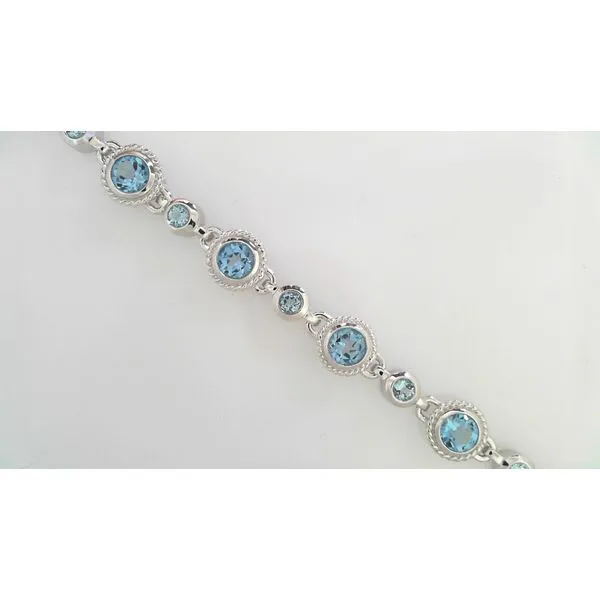Bracelet Timmreck & McNicol Jewelers McMinnville, OR