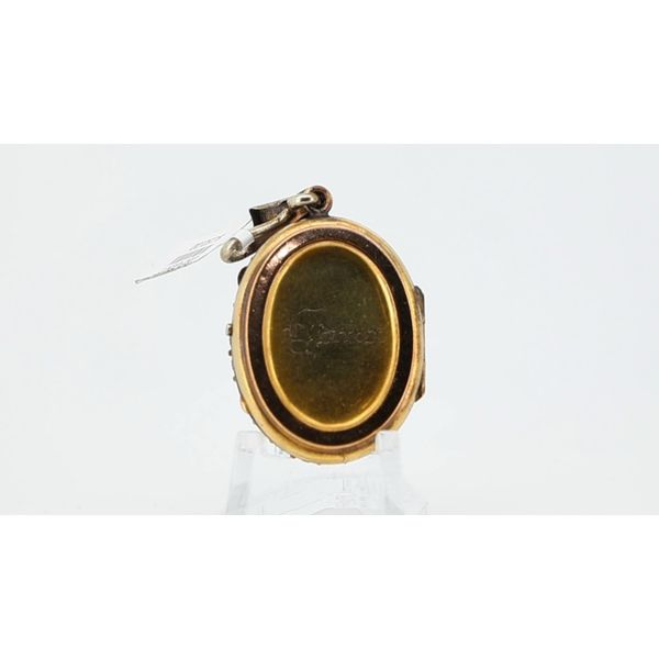 Estate Cameo Locket Image 3 Timmreck & McNicol Jewelers McMinnville, OR