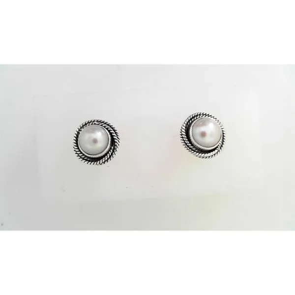 Earrings Timmreck & McNicol Jewelers McMinnville, OR