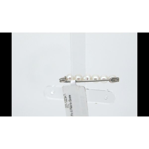 Estate Pearl Pin Image 2 Timmreck & McNicol Jewelers McMinnville, OR