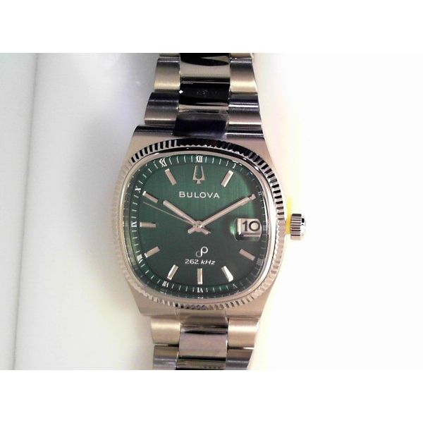 Watch Timmreck & McNicol Jewelers McMinnville, OR