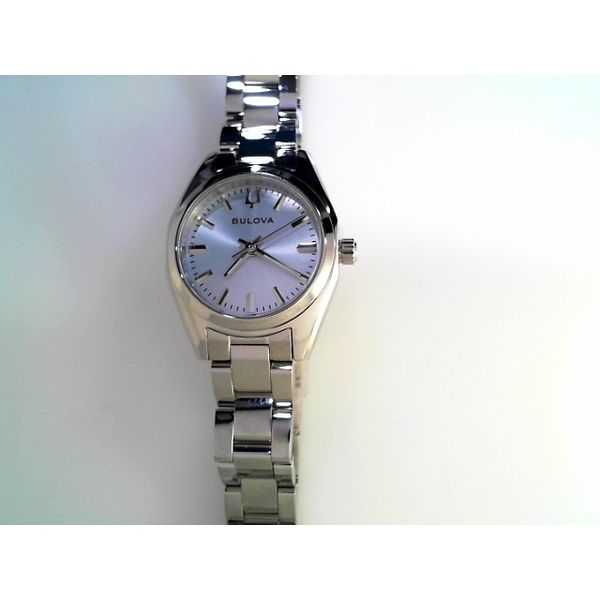 Watch Timmreck & McNicol Jewelers McMinnville, OR