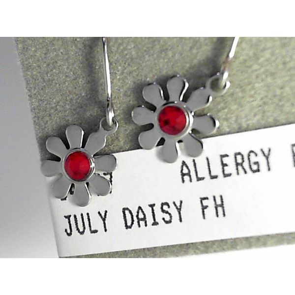 Contemporary Metal Earrings Timmreck & McNicol Jewelers McMinnville, OR