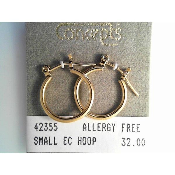 Contemporary Metal Earrings Timmreck & McNicol Jewelers McMinnville, OR