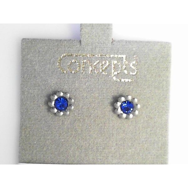 Contemporary Metal Earrings Timmreck & McNicol Jewelers McMinnville, OR