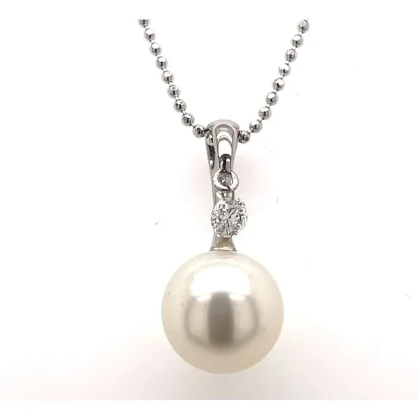Pearl Necklace Tom Cook Jeweler, Inc. Daytona Beach, FL