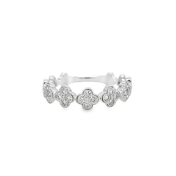 14 Karat White Gold Flower Diamond Clover Band Toner Jewelers Overland Park, KS