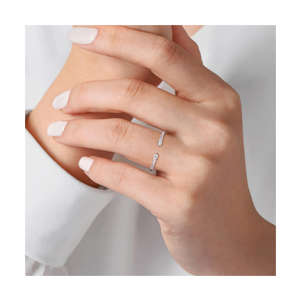 14 Karat White Gold Round Diamonds and Diamond Fashion Ring Image 5 Toner Jewelers Overland Park, KS