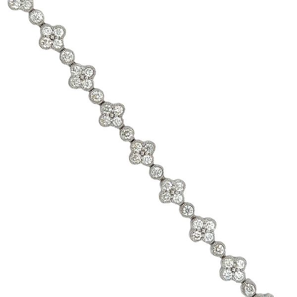 14 Karat White Gold Diamond Clover Bracelet Image 2 Toner Jewelers Overland Park, KS