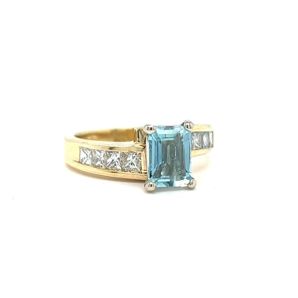Estate 14 Karat Yellow Gold Aquamarine and Diamond Ring Image 2 Toner Jewelers Overland Park, KS