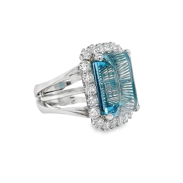 Estate 18k White Gold Aquamarine and Diamond Ring Image 3 Toner Jewelers Overland Park, KS