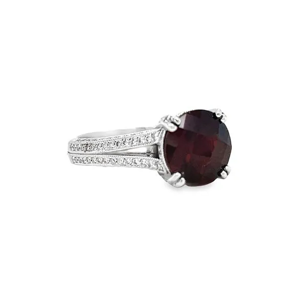 Estate 18k White Gold Garnet and Diamond Ring Image 2 Toner Jewelers Overland Park, KS