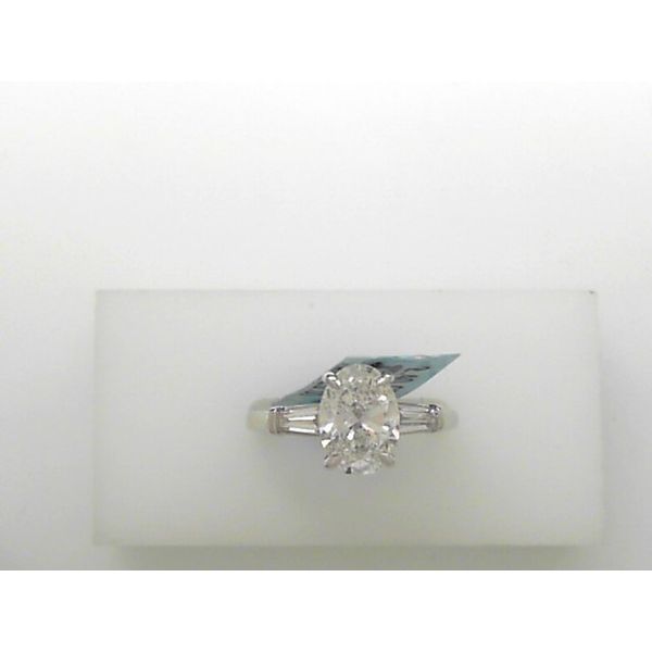 Engagement Ring Tovon & Co. Jewelers Dallas, PA