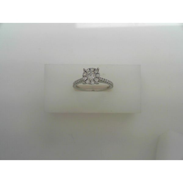 001-101-00012 Tovon & Co. Jewelers Dallas, PA