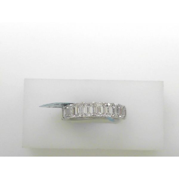 Anniversary Ring Tovon & Co. Jewelers Dallas, PA