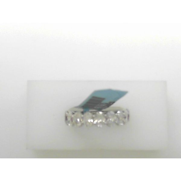 Anniversary Ring Tovon & Co. Jewelers Dallas, PA