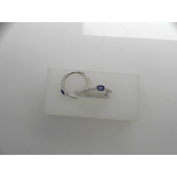 Earrings Tovon & Co. Jewelers Dallas, PA