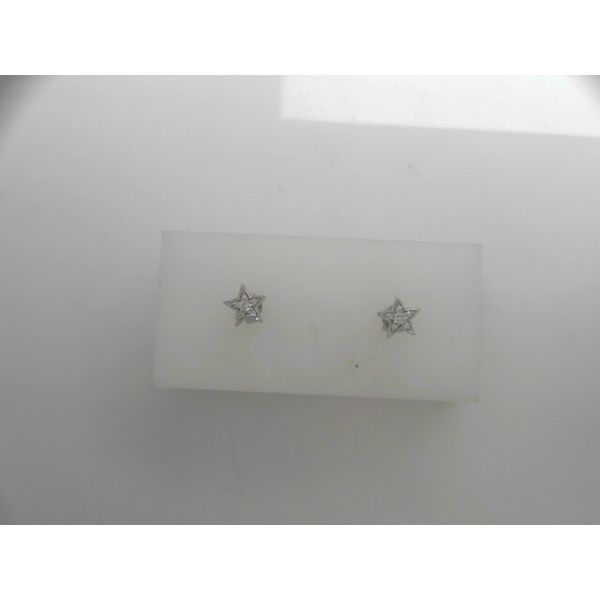 Earrings Tovon & Co. Jewelers Dallas, PA