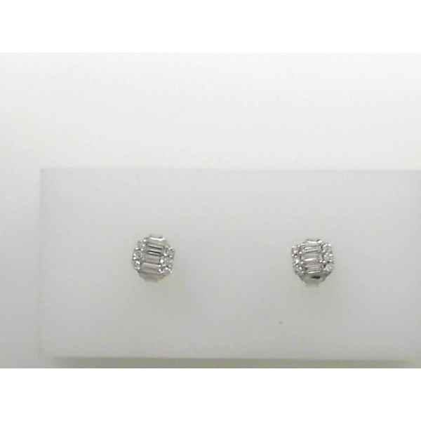 Earrings Tovon & Co. Jewelers Dallas, PA