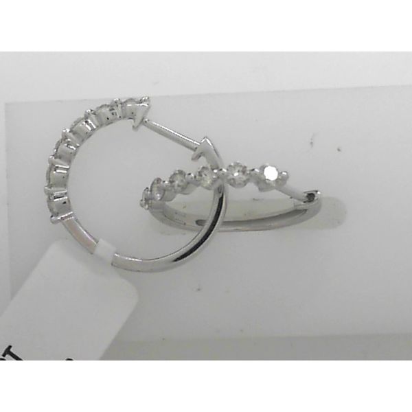 Earrings Tovon & Co. Jewelers Dallas, PA