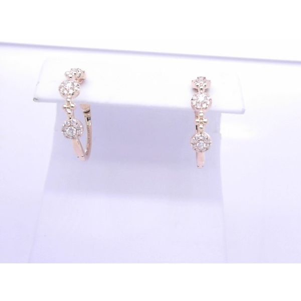 Earrings Tovon & Co. Jewelers Dallas, PA