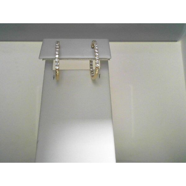 Lab Grown Diamond Earrings Tovon & Co. Jewelers Dallas, PA