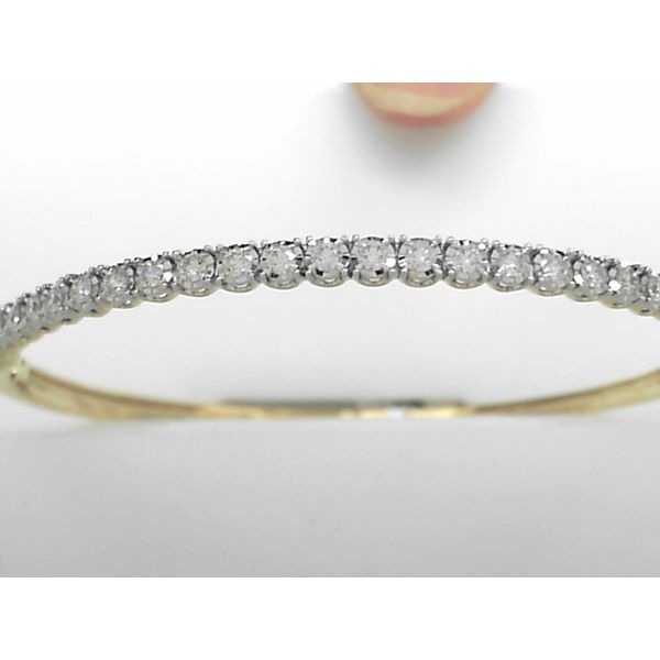 Bracelet Tovon & Co. Jewelers Dallas, PA