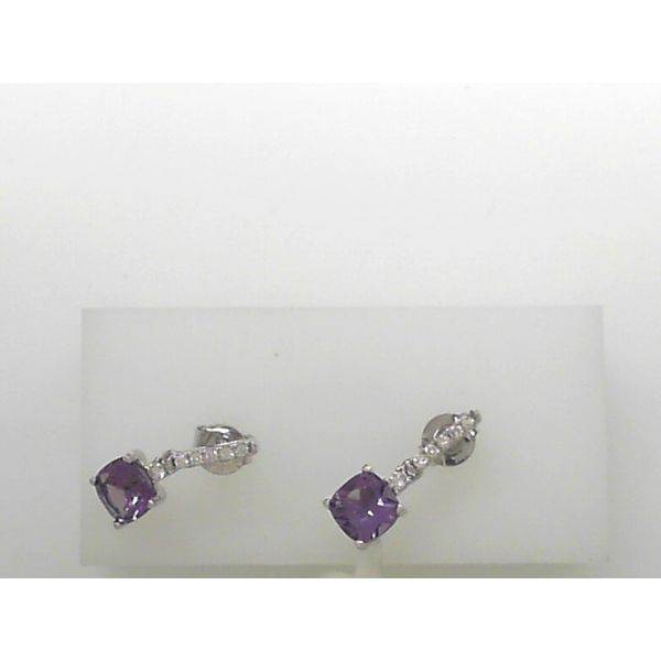 Earrings Tovon & Co. Jewelers Dallas, PA