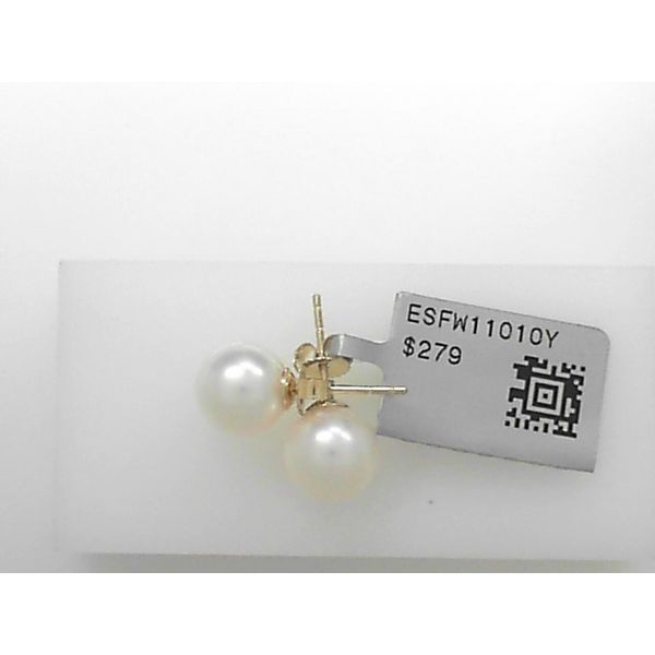 Earrings Tovon & Co. Jewelers Dallas, PA