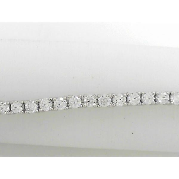 Bracelet Tovon & Co. Jewelers Dallas, PA