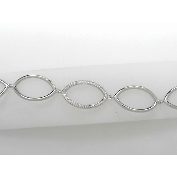 Bracelet Tovon & Co. Jewelers Dallas, PA