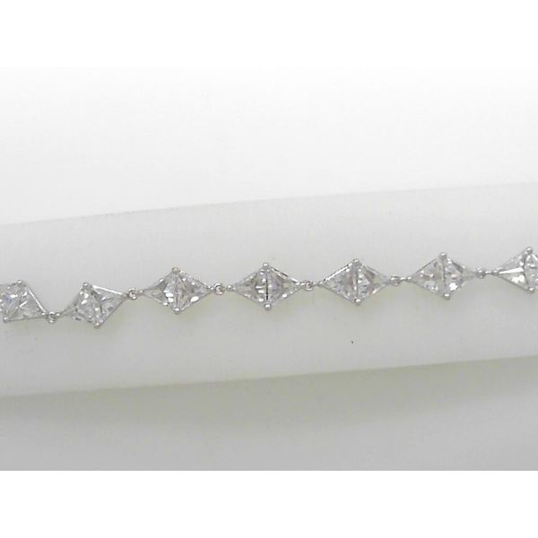 Bracelet Tovon & Co. Jewelers Dallas, PA
