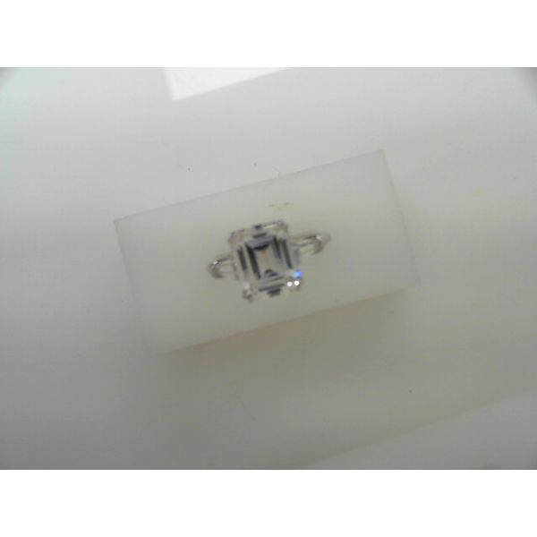 Ring Tovon & Co. Jewelers Dallas, PA