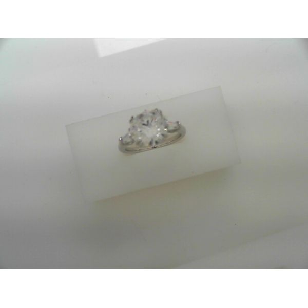 Ring Tovon & Co. Jewelers Dallas, PA