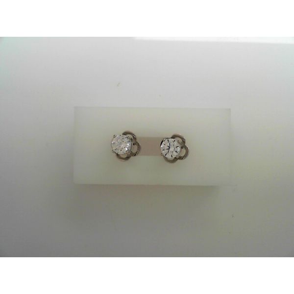 Earrings Tovon & Co. Jewelers Dallas, PA