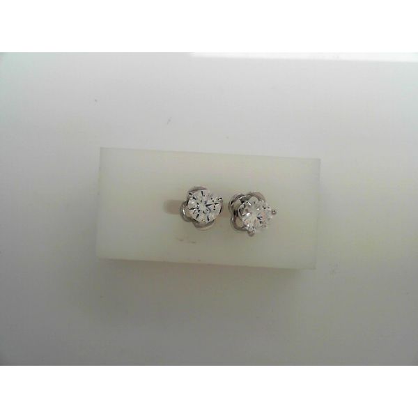 Earrings Tovon & Co. Jewelers Dallas, PA