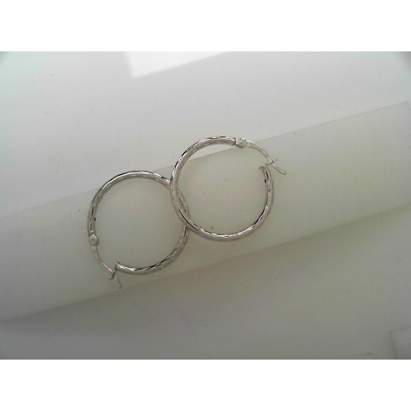Earrings Tovon & Co. Jewelers Dallas, PA