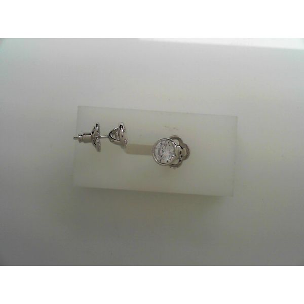 Earrings Tovon & Co. Jewelers Dallas, PA