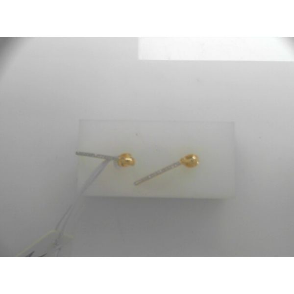 Earrings Tovon & Co. Jewelers Dallas, PA