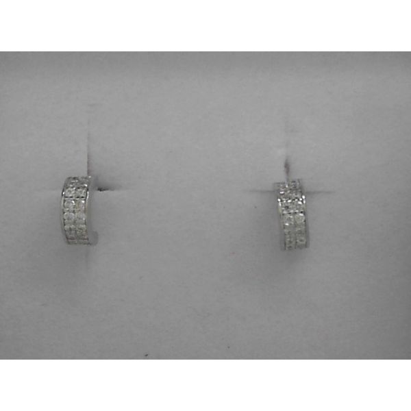 Earrings Tovon & Co. Jewelers Dallas, PA