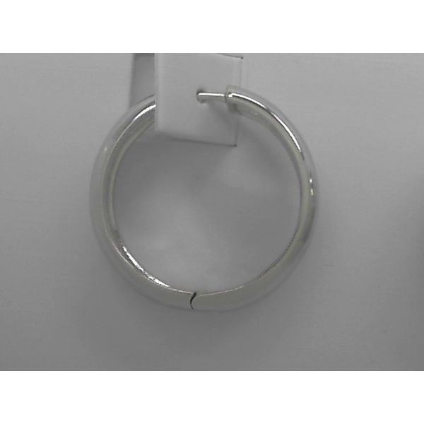 Earrings Tovon & Co. Jewelers Dallas, PA